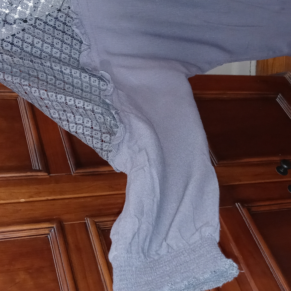 Dress - Picture 8 of 8
